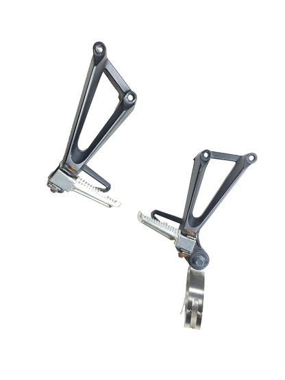 2015 - 2018 Yamaha Yzf-r3 Yzfr3 Rear Foot Peg W/ Bracket Left & Right OEM
