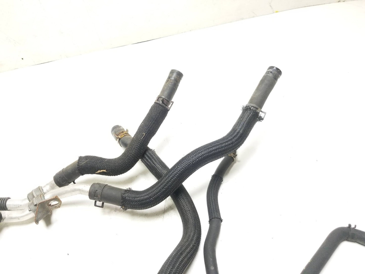 11-17 Lexus CT200h Coolant Hose Pipe Oem✅