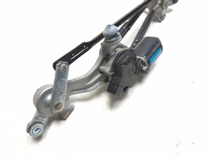 2019 Hyundai Kona Front Windshield Wiper Linkage W/ Motor OEM