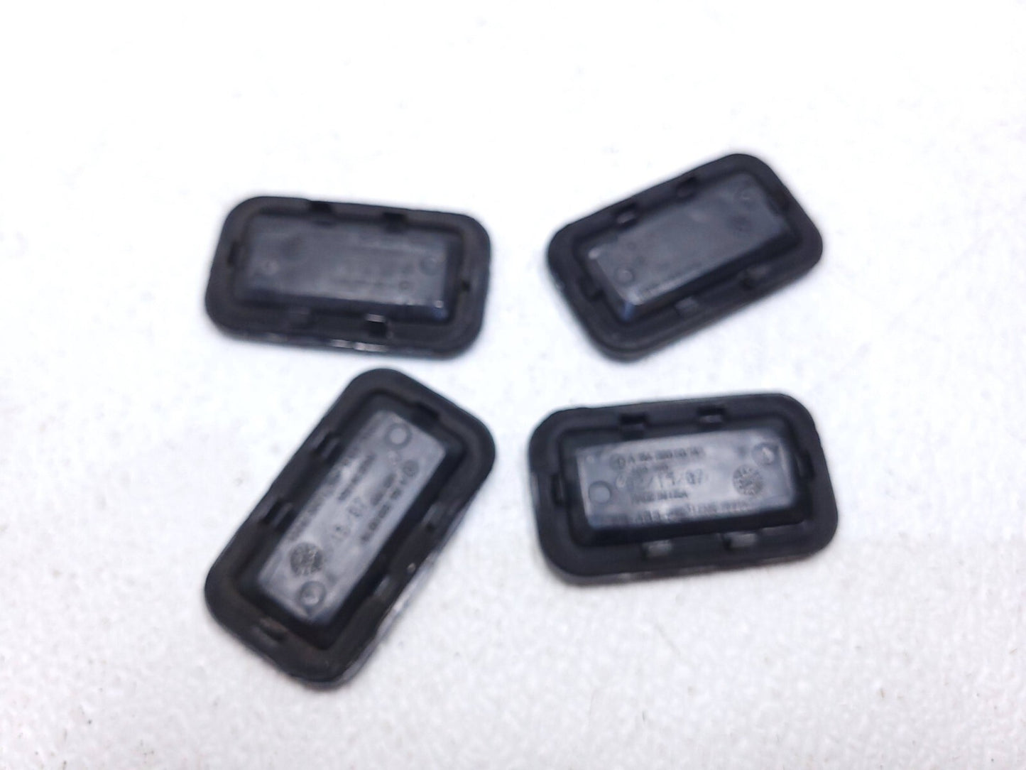 06 07 08 09 10 11 Mercedes Ml500 Door Light Reflector A1648200074 4pcs OEM