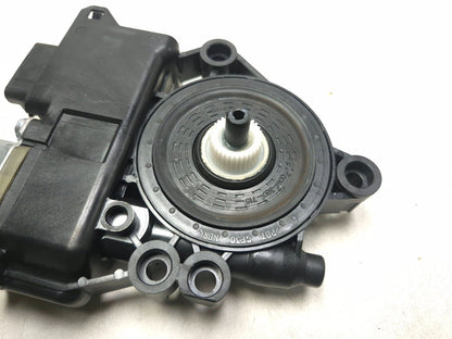 2018 Hyundai Sonata Front Door Window Motor Passenger Side Right OEM