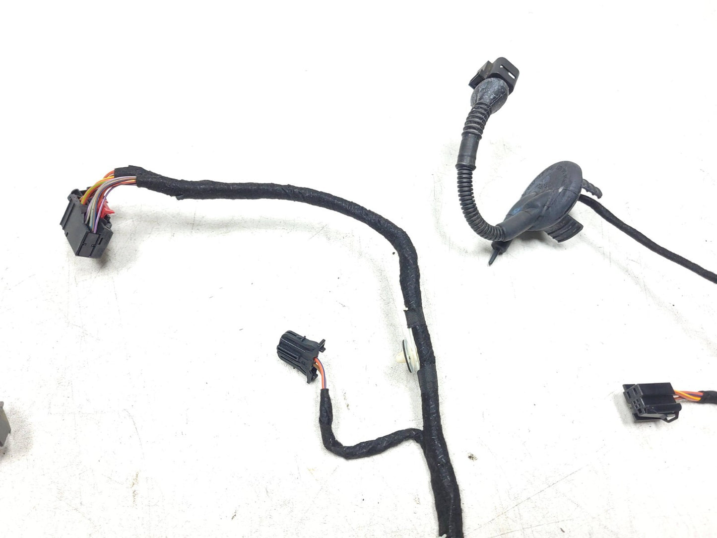 2009 - 2016 Audi A4 S4 Sedan Rear Door Wire Harness Passenger Side Right OEM