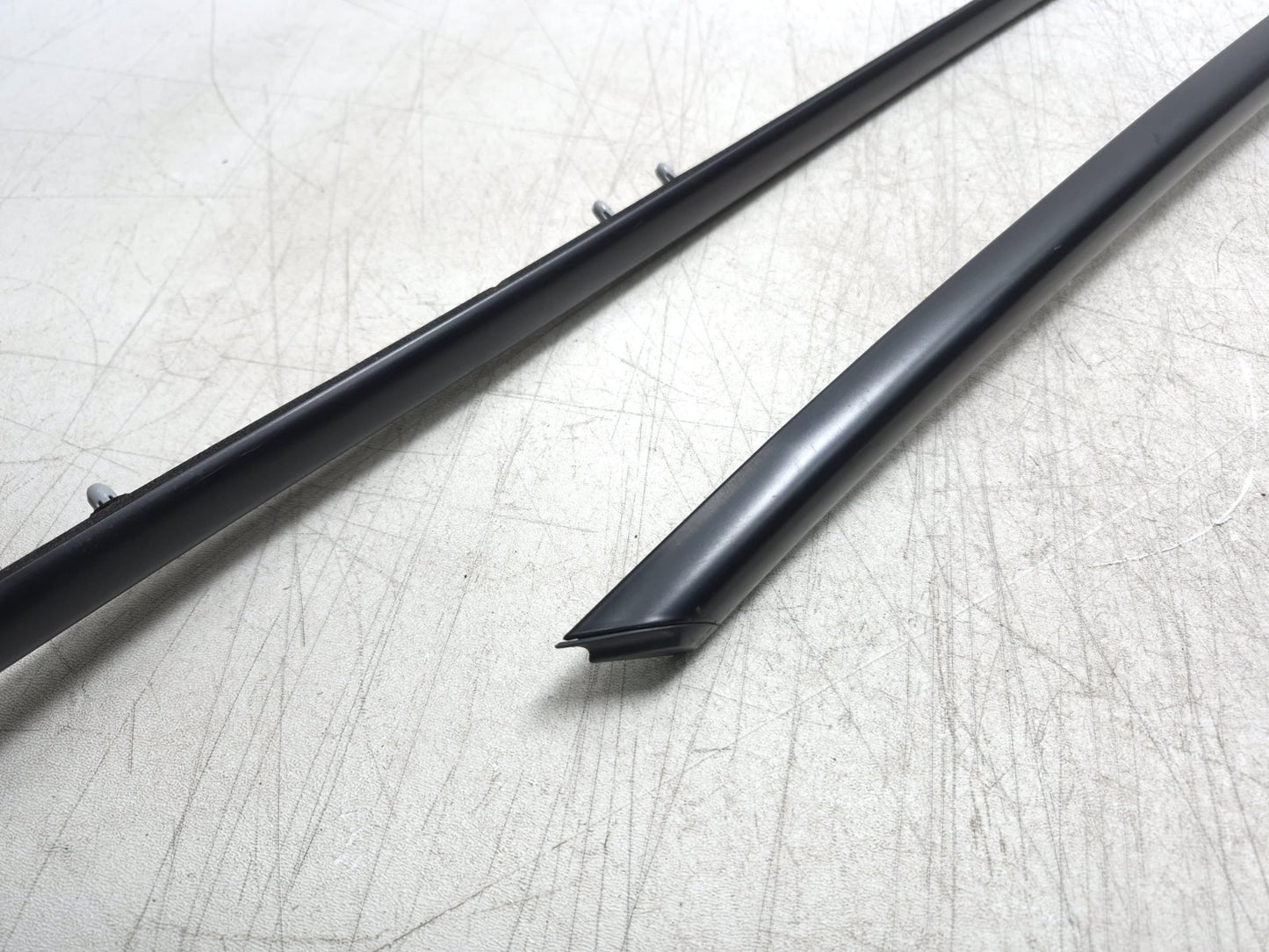 2013 BMW 328i F30 Sedan Upper Door Frame Molding Left & Right OEM