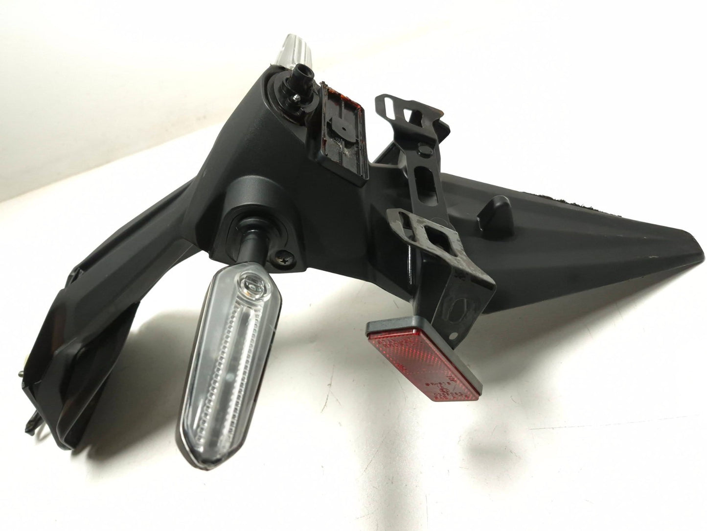 2025 Yamaha R3 Yfz320 Rear Fender Mudguard Tail W/ Turn Signal Assy OEM