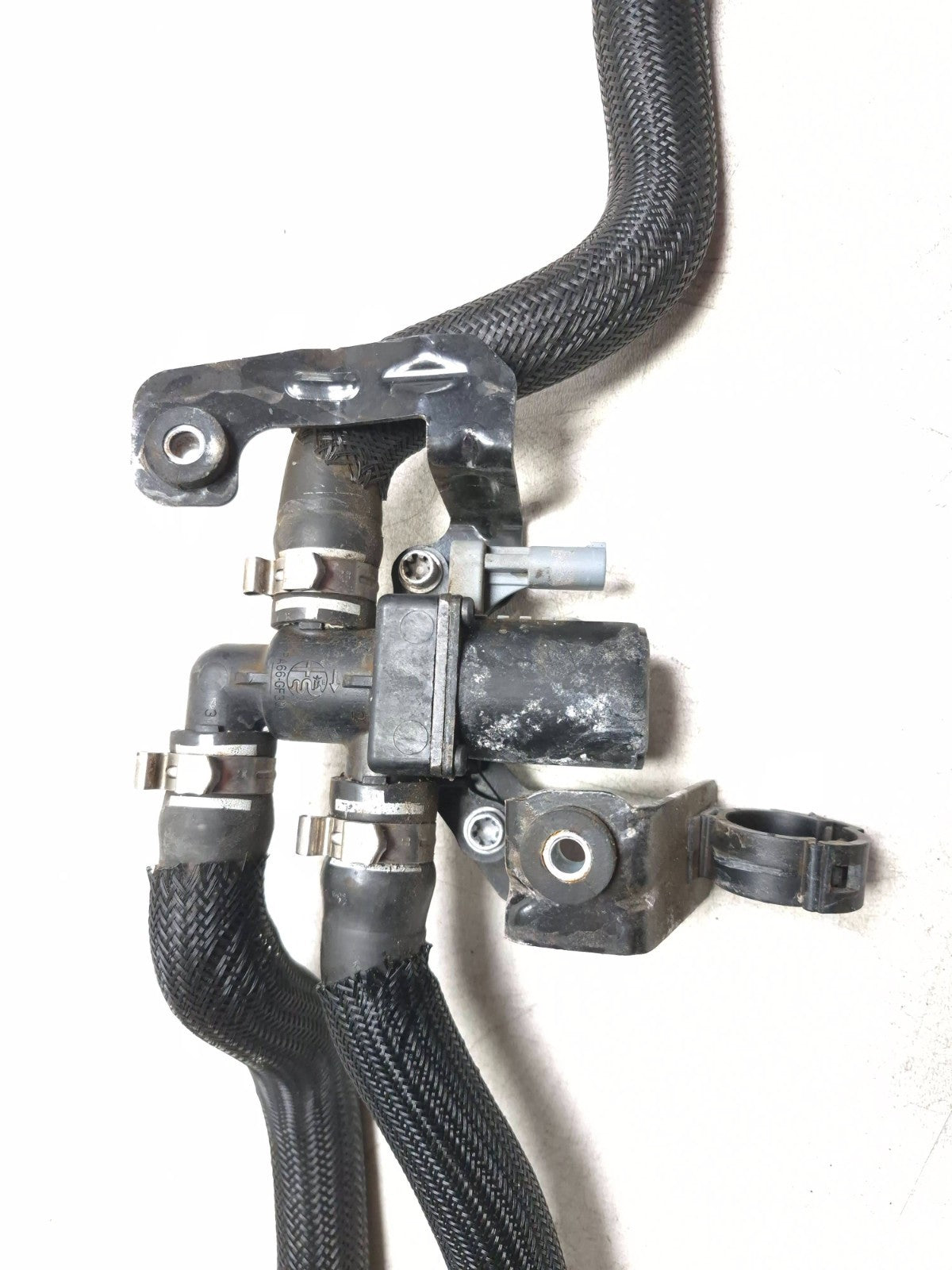 2024 Alfa Romeo Stelvio Engine Water Heater Valve W/ Hoses OEM