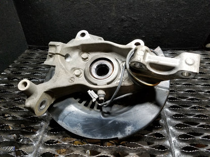 2017 Nissan Maxima Front Spindle Knuckle Wheel Hub Right Passenger Side OEM