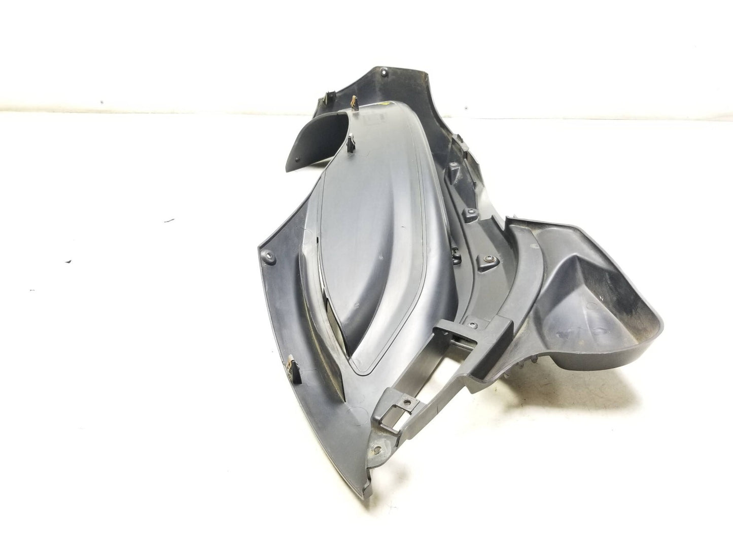 2017 - 2021 Piaggio Bv 350 Rear Left Side Fairing & Tail Light 3pcs OEM
