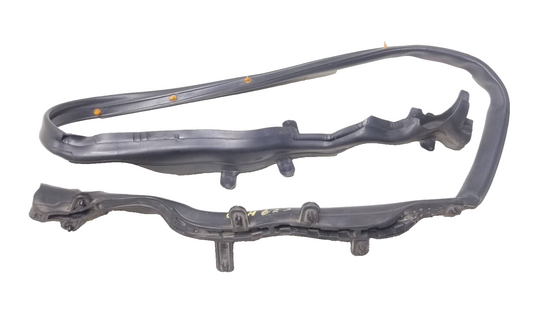 17 Jaguar Xe Hood To Cowl Panel Weatherstrip Seal OEM T4n16067