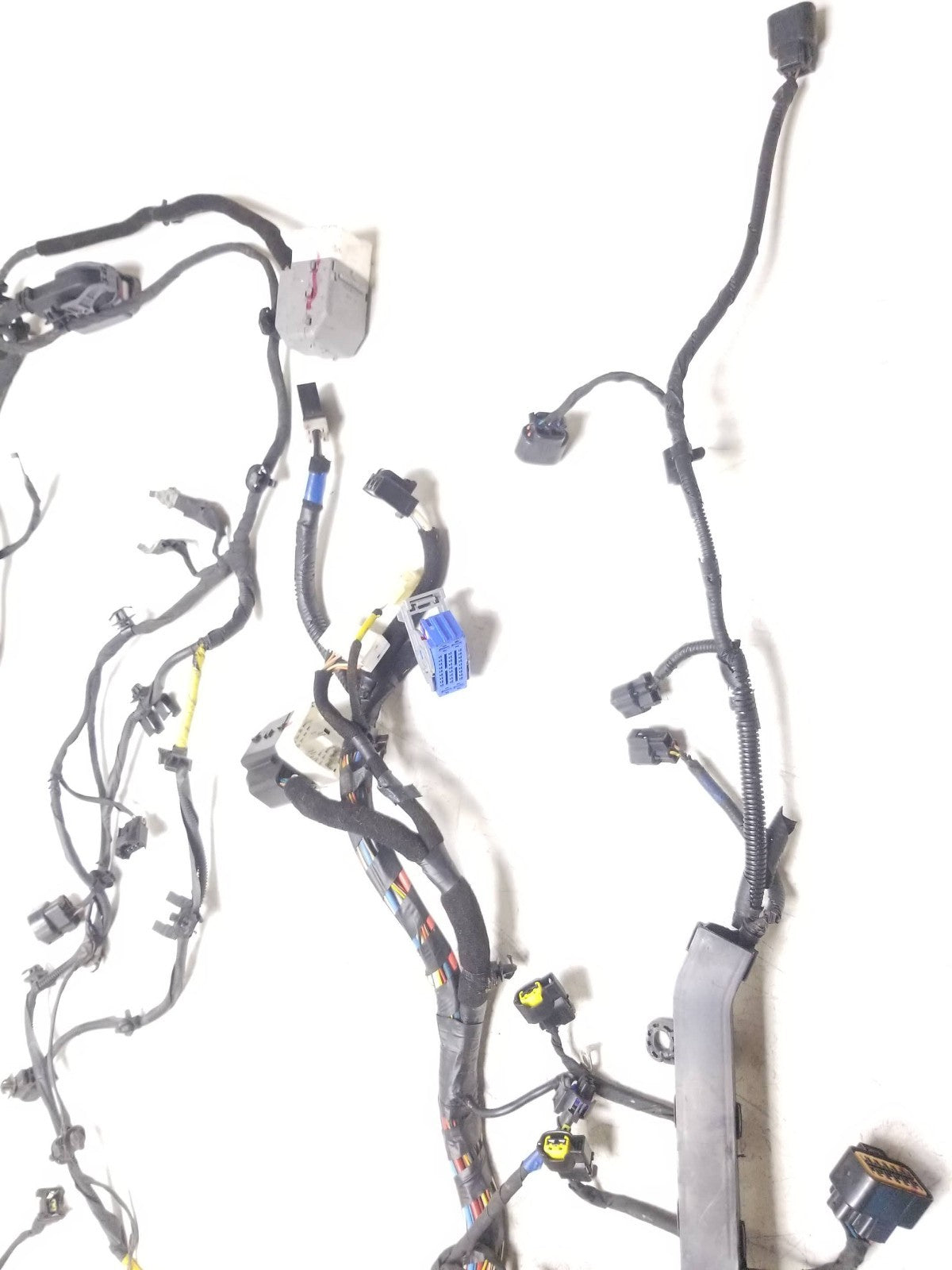 2014 - 2016 Kia Soul 1,6 L Main Wire Harness With Fuse Box OEM