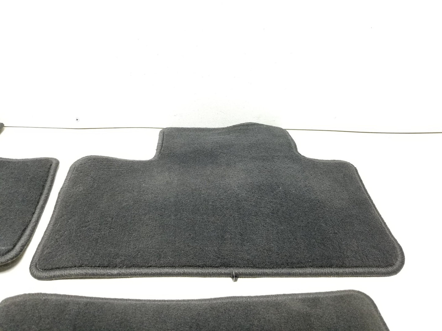 09 - 16 Hyundai Genesis Coupe Floor Mat Carpet 4pcs  OEM