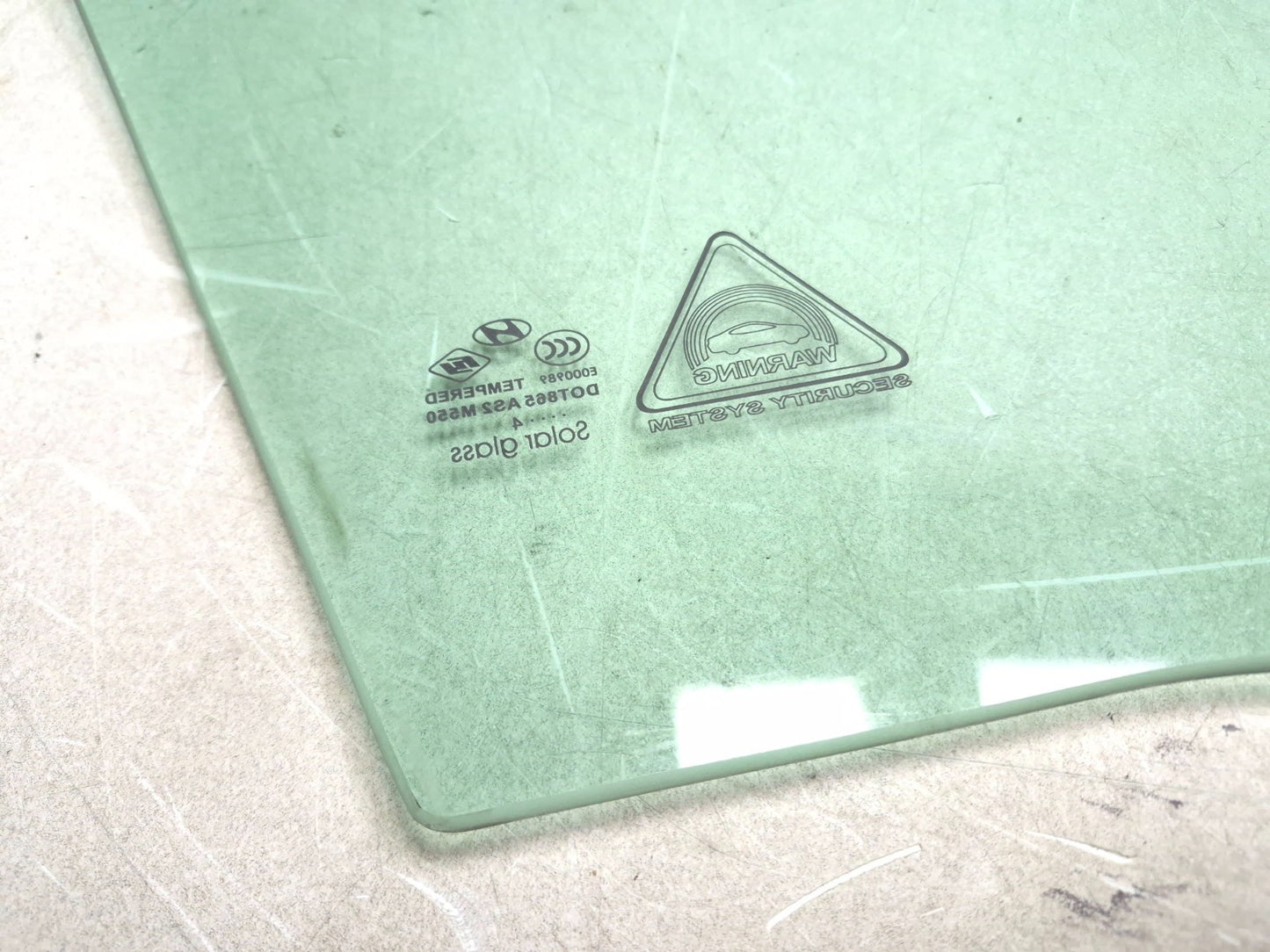 2014 Hyundai Sonata Front Door Window Glass Driver Side Left OEM