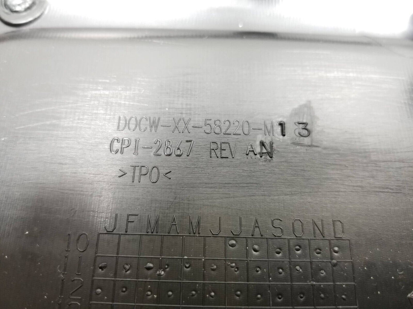 14 15 16 17 Jeep Grand Cherokee Front Right Pass Seat Back Cover Panel OEM