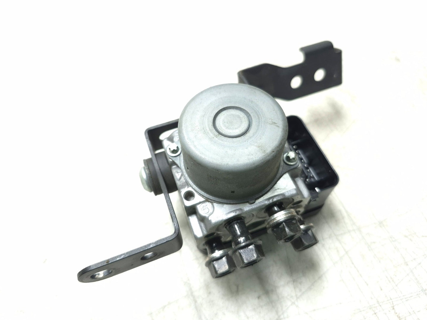 2019 Kawasaki Z400 Er400d ABS Anti Lock Brake Pump OEM