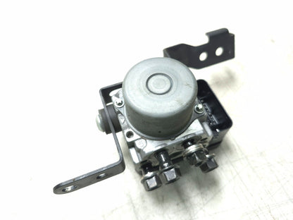 2019 Kawasaki Z400 Er400d ABS Anti Lock Brake Pump OEM