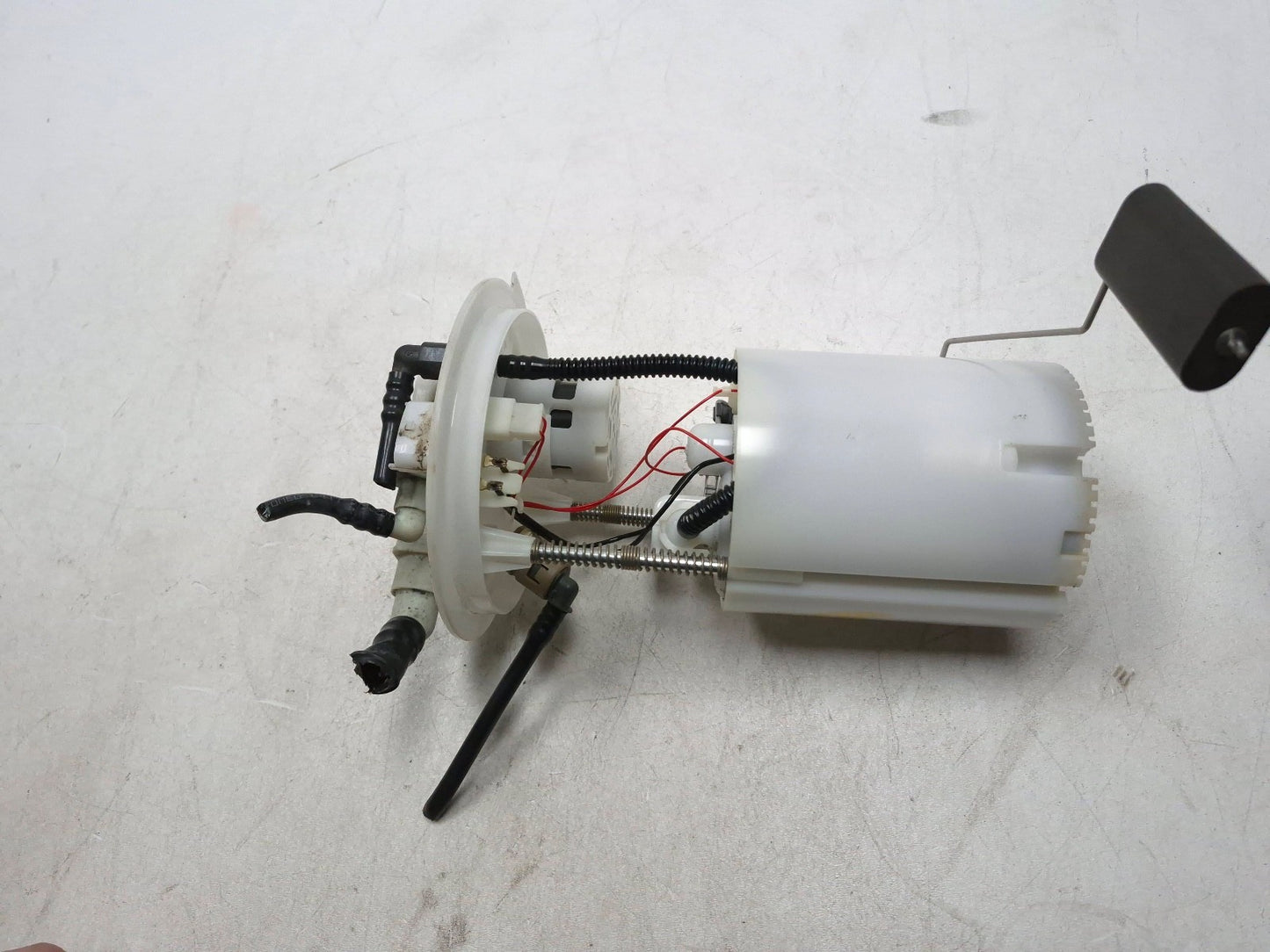 2014 Fiat 500l Fuel Pump Assembly OEM