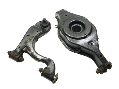 2008 Nissan Armada Rear Control Arm Passenger Side Right 2pcs OEM