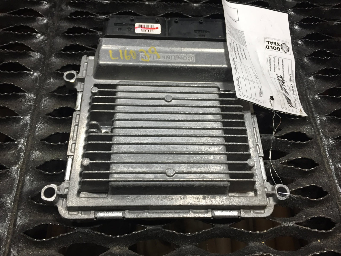 12 2012 Hyundai Elantra OEM Engine Control Module 39102-2ema2 OEM N21 60k