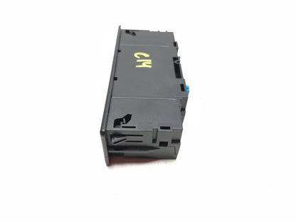 2015 Mercedes-benz C 300 Console Usb Sd Memory Port OEM