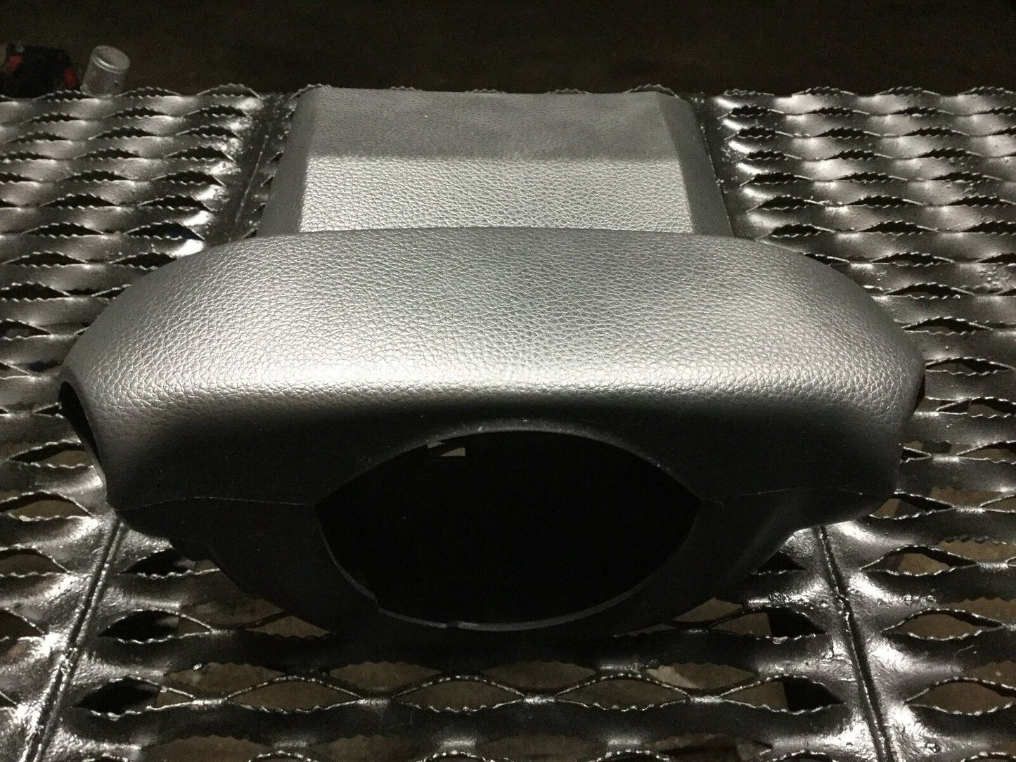 04 05 06 07 08 Nissan Maxima Steering Wheel Column Cover 48471-7y000 OEM