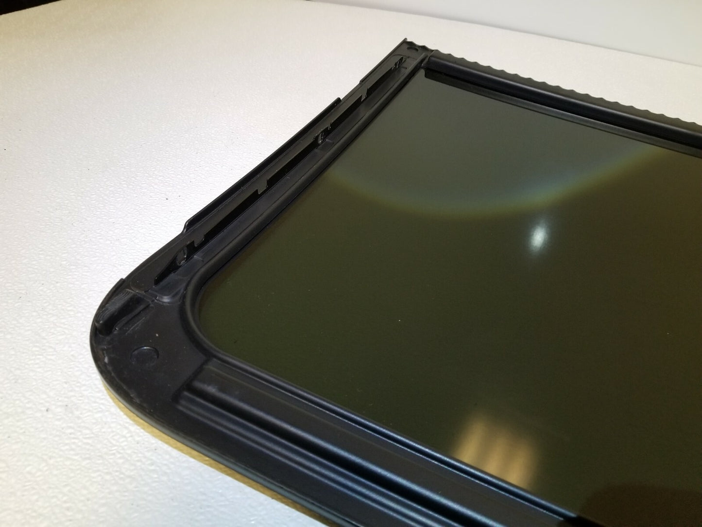 2015 Audi Q7 Front Sunroof Glass Panel OEM