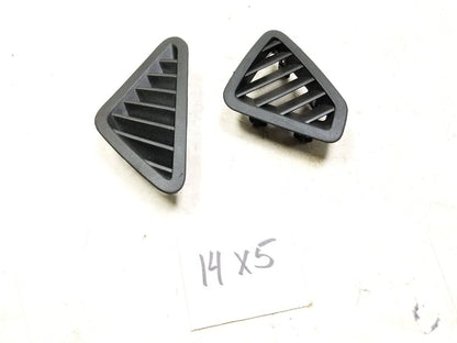 14-18 BMW X5 F15 Dash Side Defroster Air Vent Pair OEM 89k Miles✅