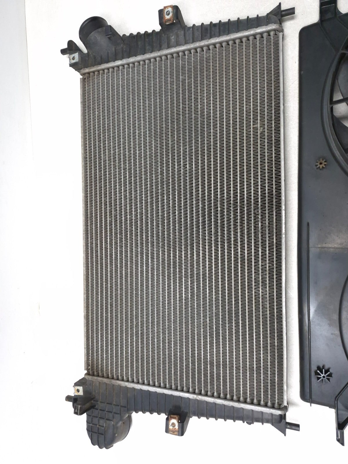 2007 Saab 9-5 Aero Cooling Fan & Cowling W/ Intercooler OEM