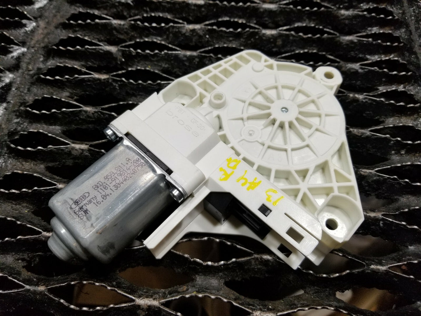 2013 2014 2015 2016 Audi A4 B8 Rear Left Driver Side Door Window Motor OEM