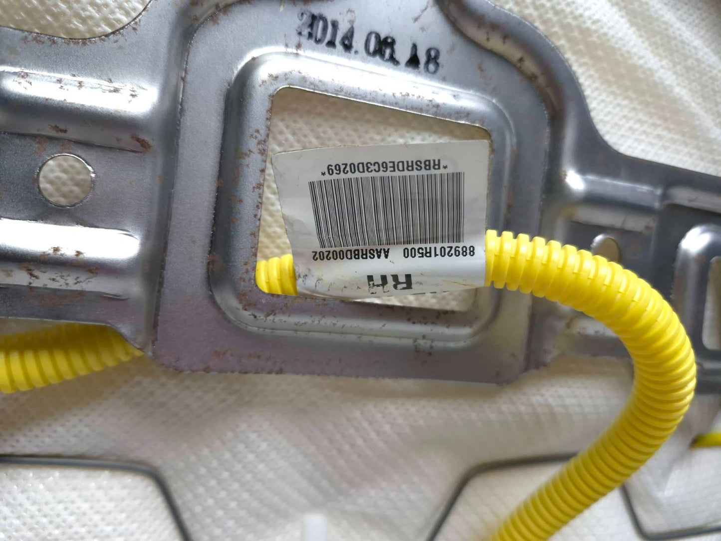 2014 Hyundai Accent Front Upper Seat Cushion Passenger Side Right OEM