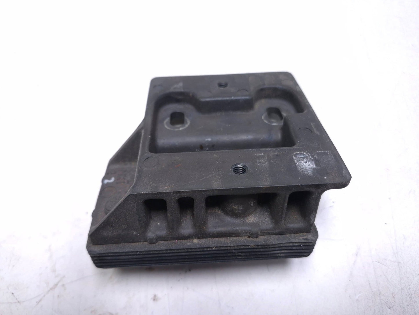 2016 Yamaha Yzf R3 Voltage Regulator Rectifier & Cover Pair OEM