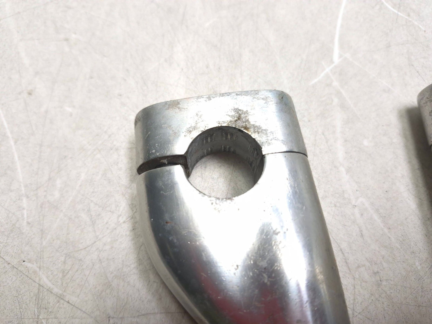1993 Yamaha Virago Xv750 Handlebar Riser Clamp Pair OEM