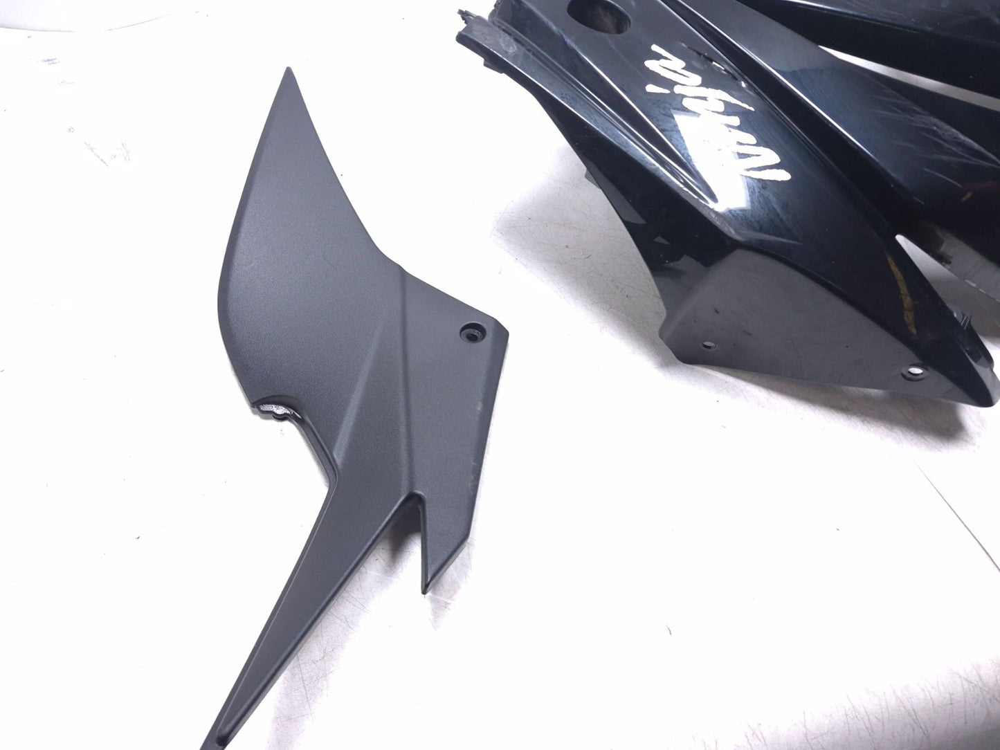 2008 Kawasaki Ninja 250r Ex250j Right Fairing Cowl Cover 2 Pcs OEM