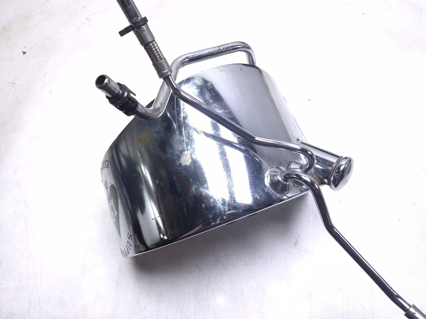 2004 Harley-davidson Softail Flstc Oil Tank W/ Hose Pipe Line OEM
