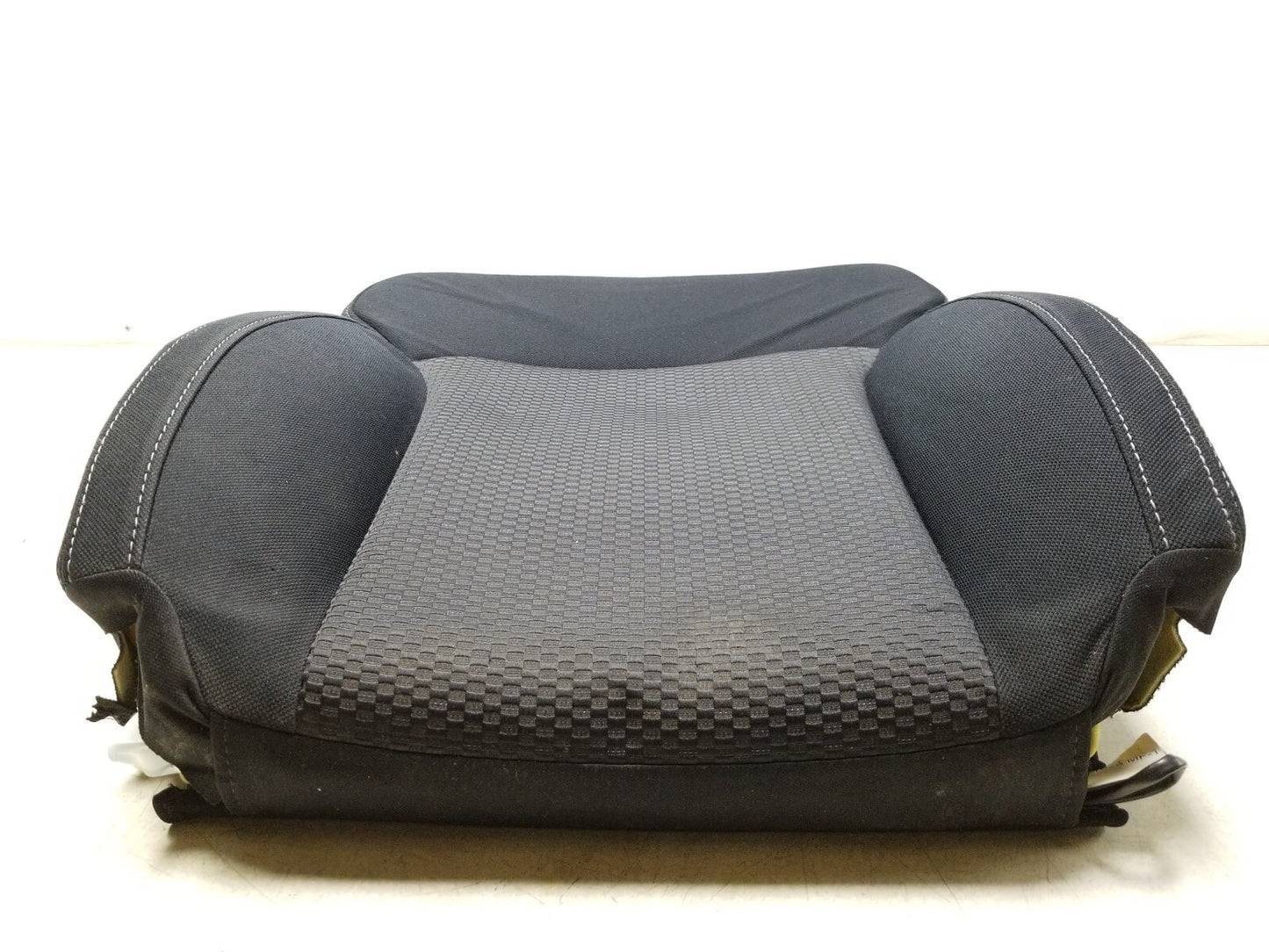 14-16 Subaru Forester Front Passenger Seat Upper Cushion OEM