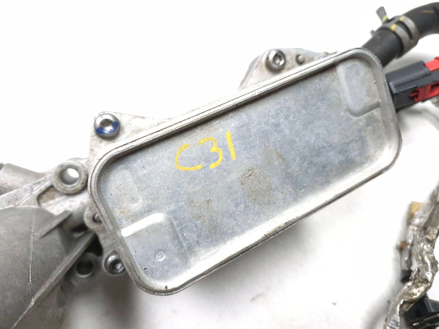 2012 Jeep Grand Cherokee Engine Oil Cooler W/ Oil Filter Housing 3.6l OEM