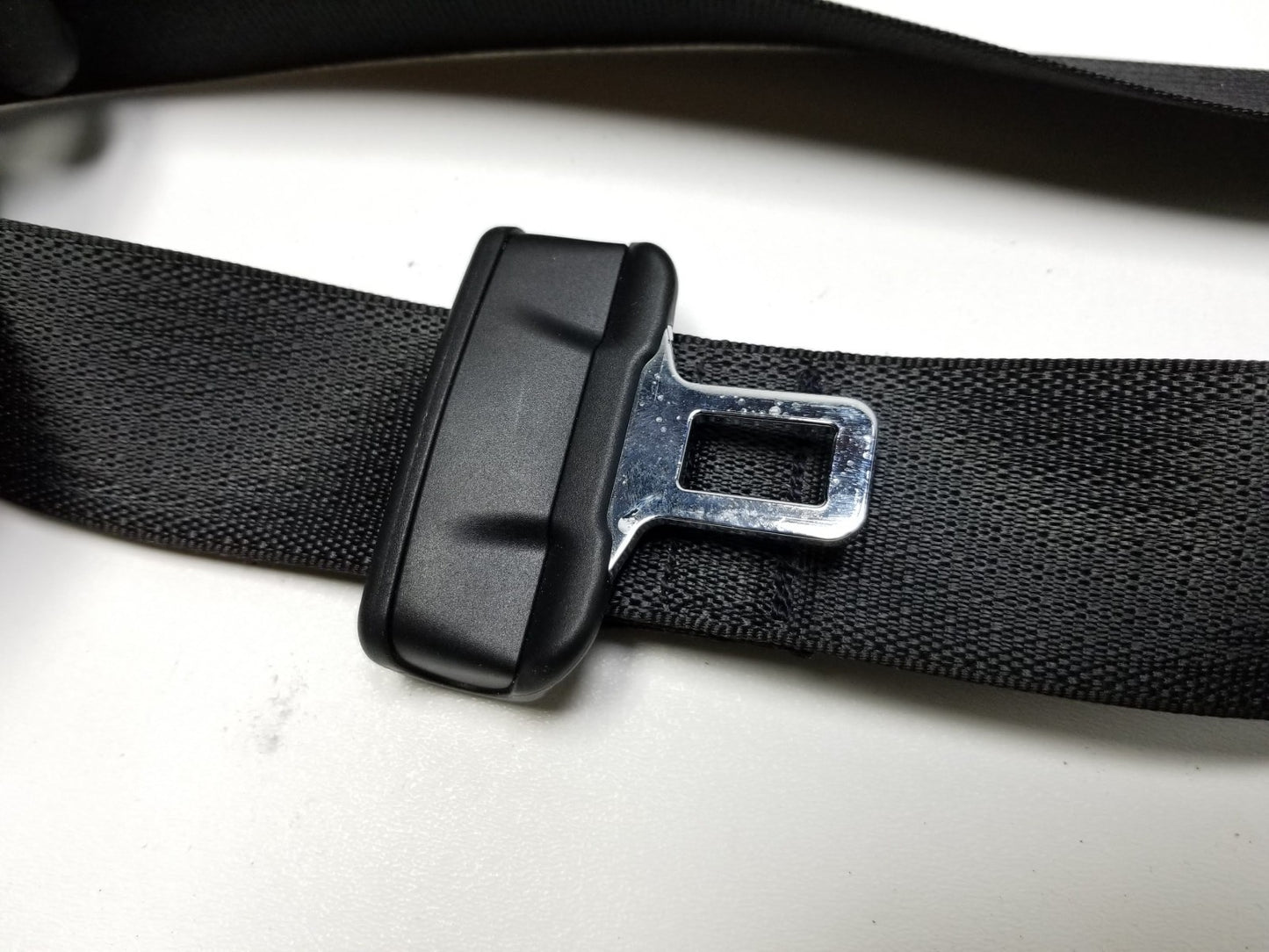 2021 Tesla Model 3 Front Passenger Seat Belt Retractor 1081279-01-h OEM