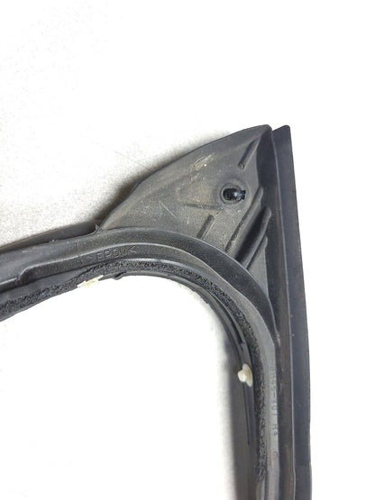07-09 Mitsubishi Outlander Door Weatherstrip Seal Front Passenger Side 2pcs OEM