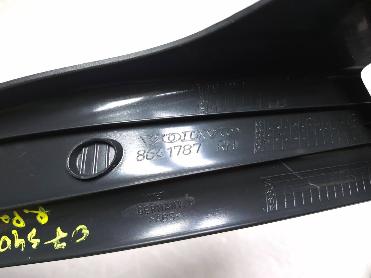 2007 Volvo S40 Rear Door Sill Plate Trim Left & Right OEM