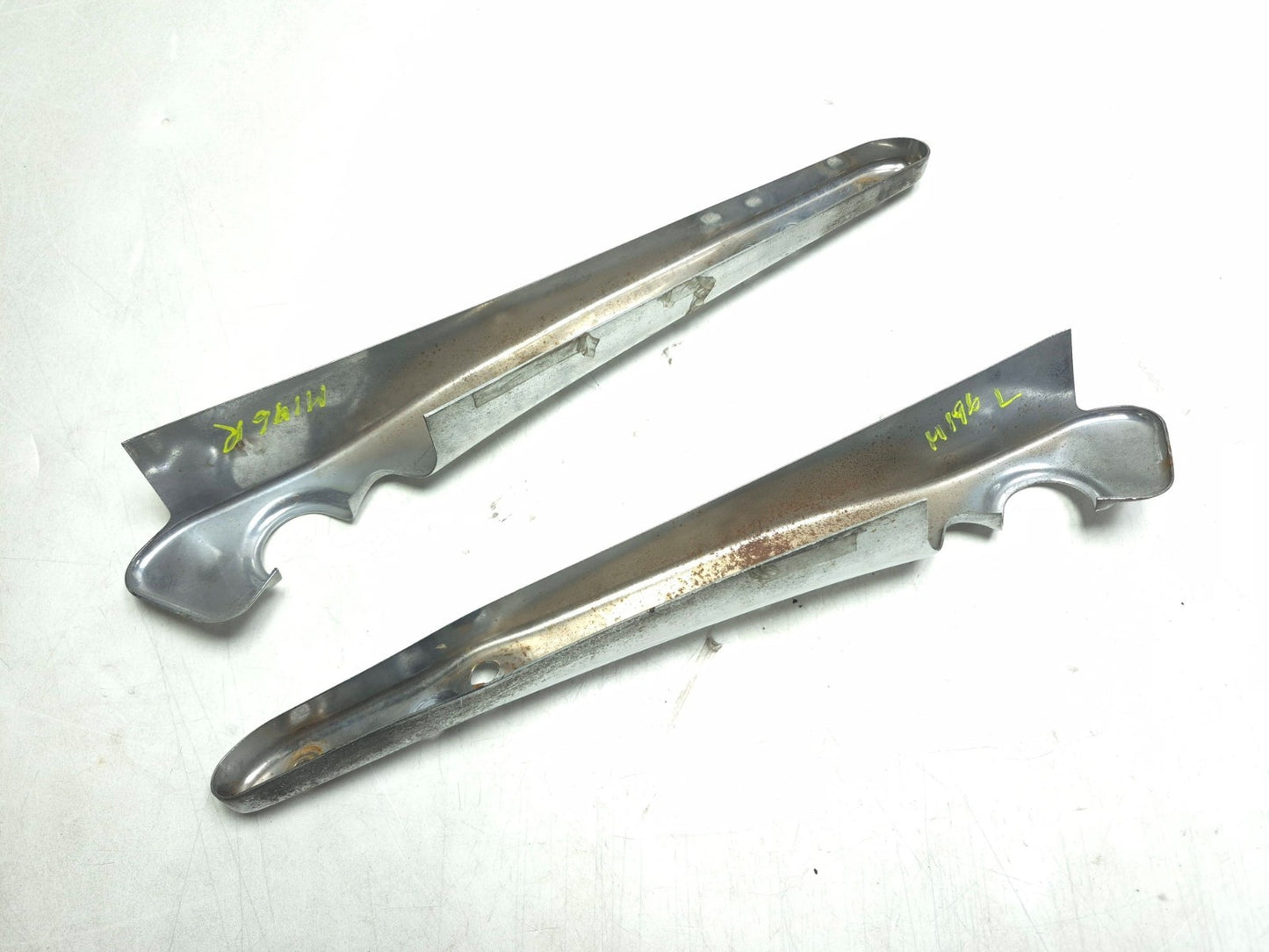2004 Harley-davidson Sportster Xl883 Rear Fender Support Left & Right Pair OEM