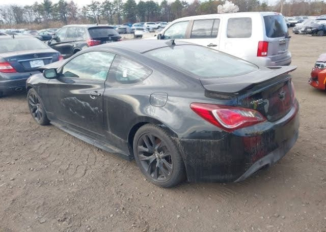 2013 Hyundai Genesis Rear Bumper Cover Oem. Local Pick Up