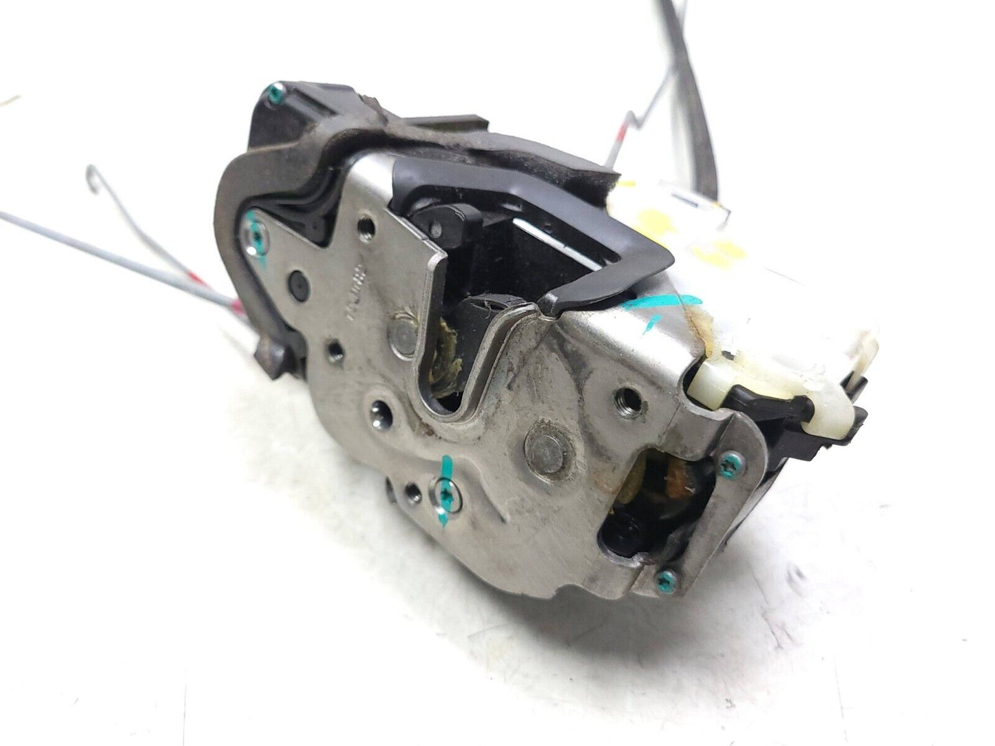 2010 - 2017 Chevrolet Equinox Door Lock Actuator Front Driver Side Left OEM