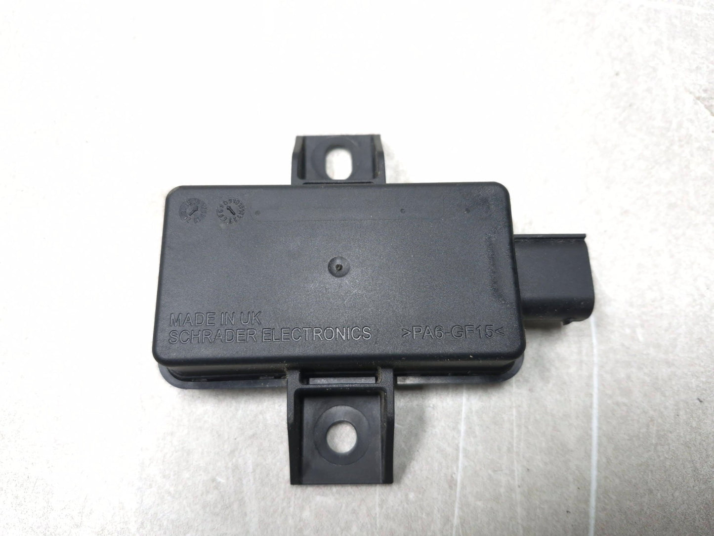 2018 Chrysler 300 Tpms Tire Pressure Monitor Sensor Module  OEM