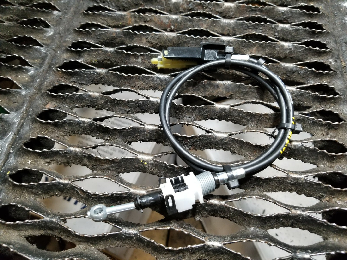 12 13 14 15 16 Jeep Patriot Steering Column To Gear Shifter Cable OEM 54k
