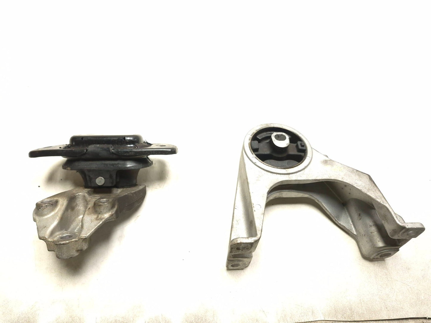 2017 Dodge Journey Engine Mount Pair OEM