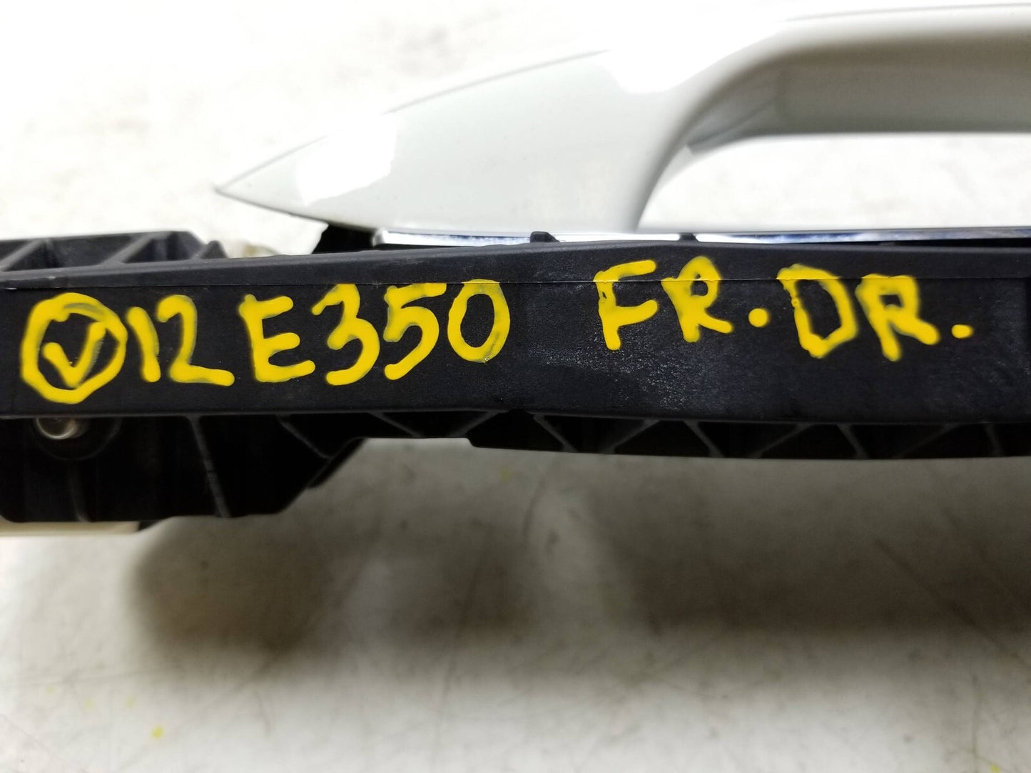 2012 Mercedes E350 Front Driver Exterior Door Handle OEM