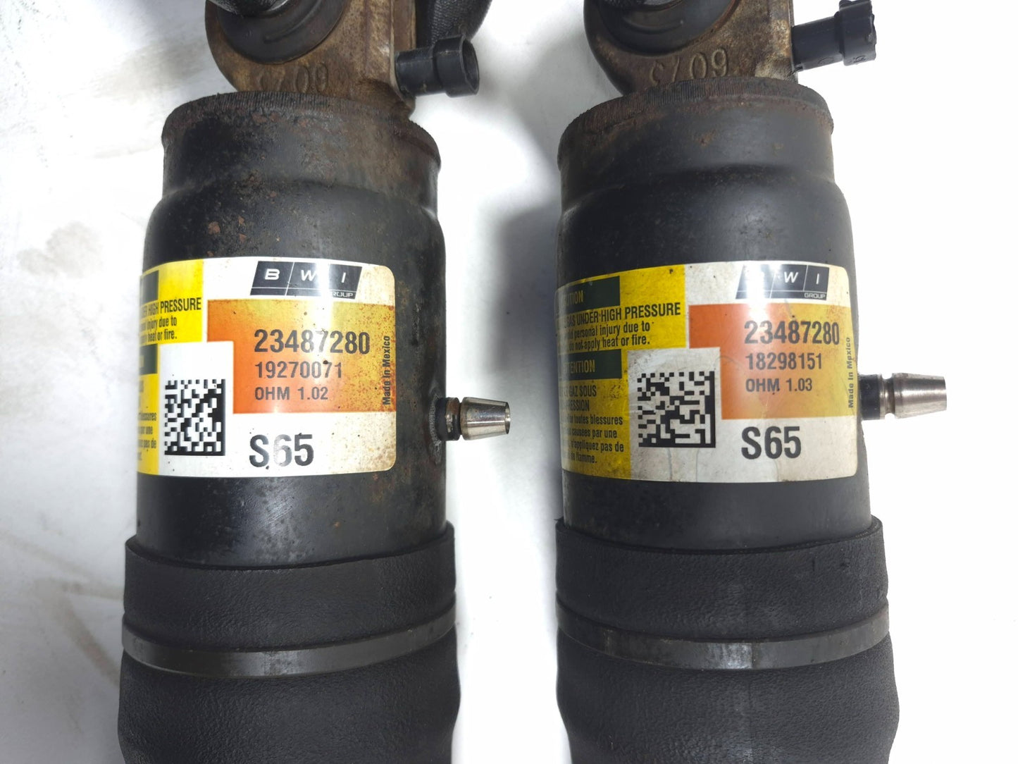 2013 Cadillac Escalade Rear Shock Strut Absorber Left & Right OEM