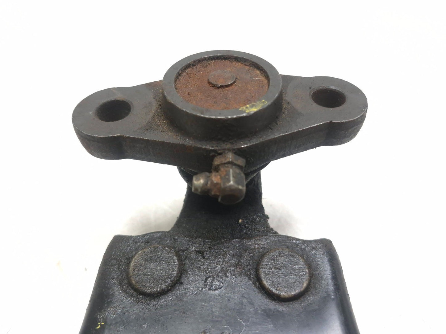 2008 Hyundai Tucson Front Left & Right Lower Control Arm Pair OEM