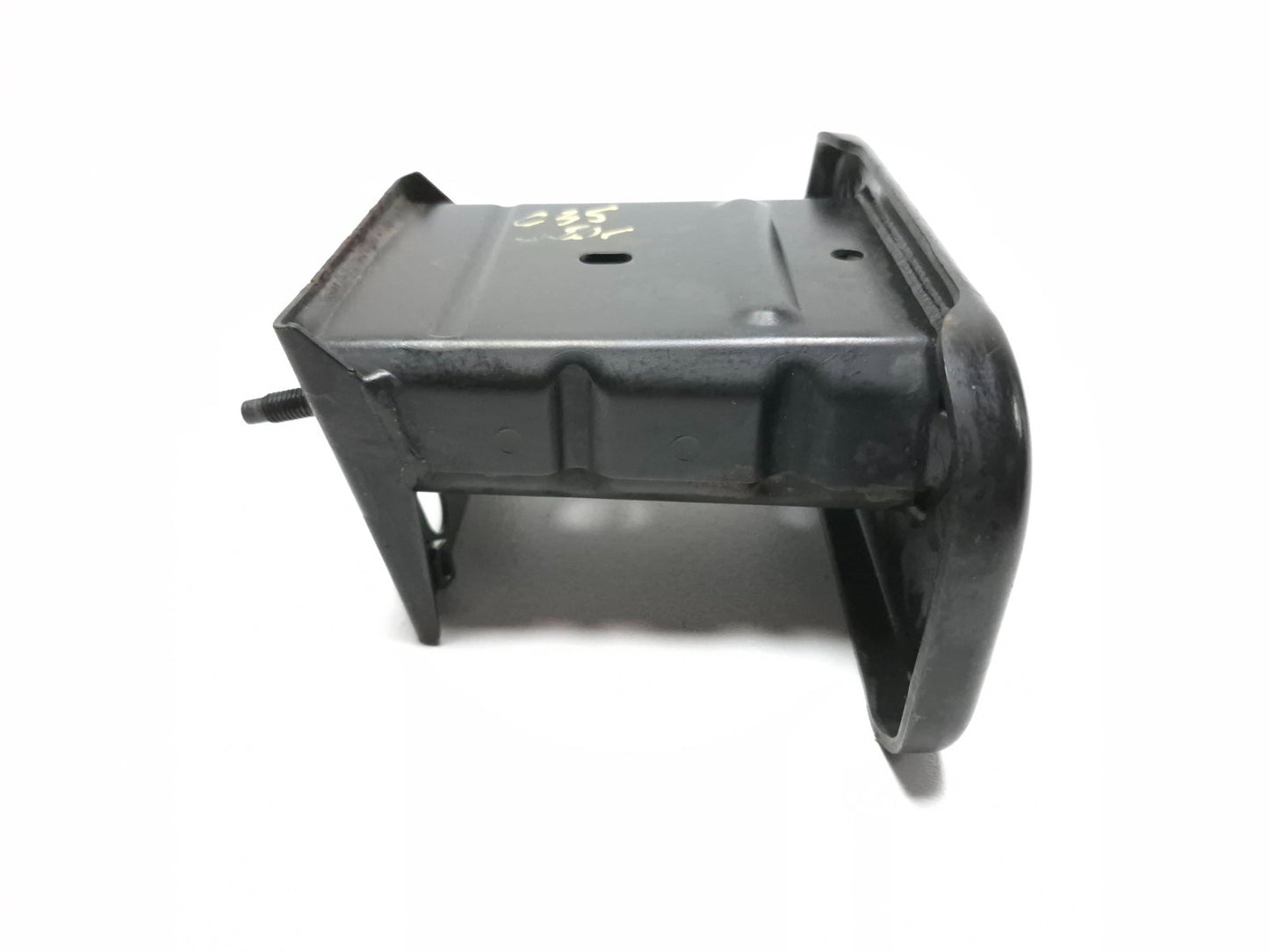 2020 Infiniti Q50 Front Reinforcement Bar Bracket Left & Right Pair OEM