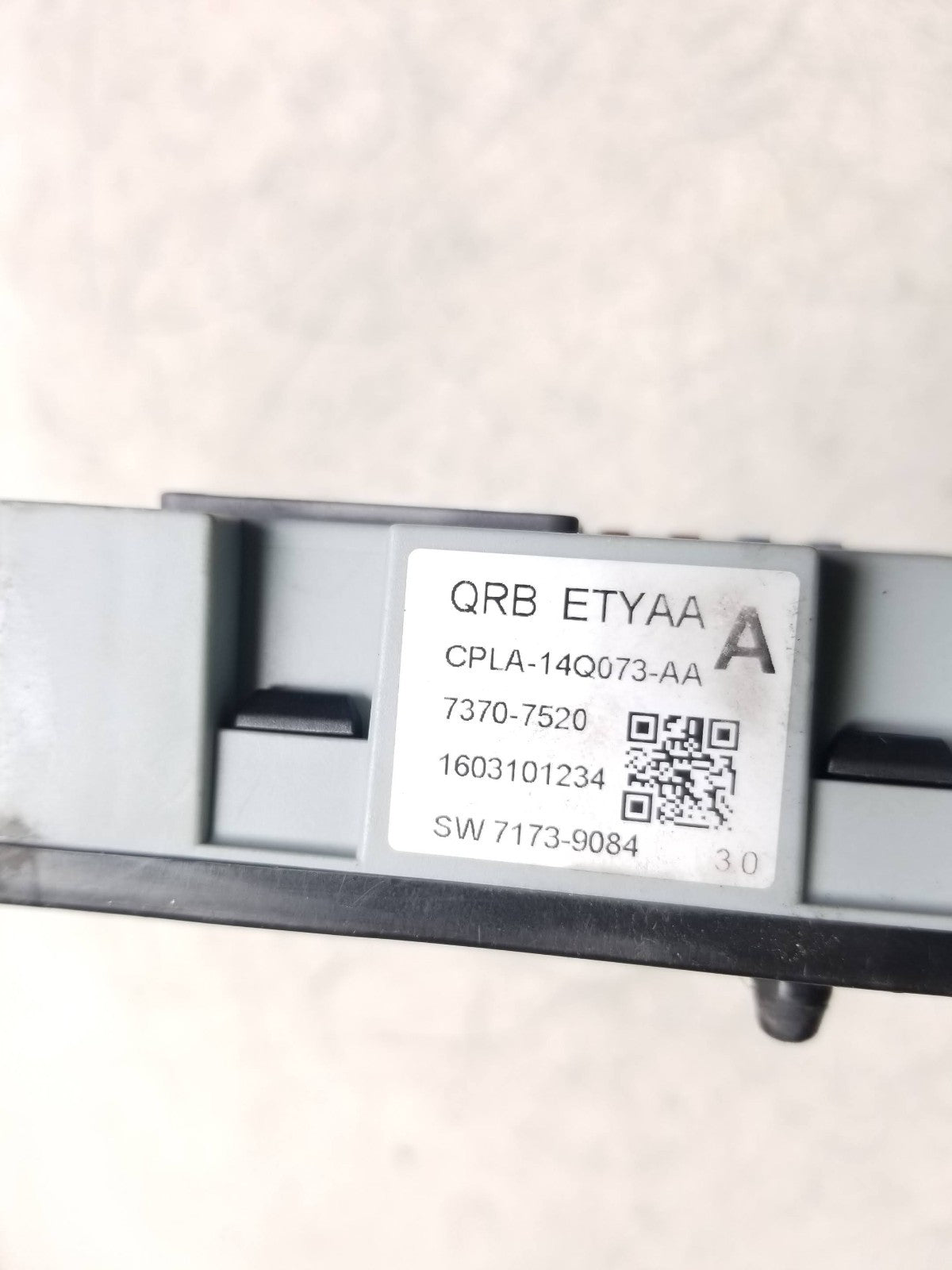 2017 Jaguar Xe Rear Trunk Cabin Fuse Junction Box OEM Cpla-14q073-aa