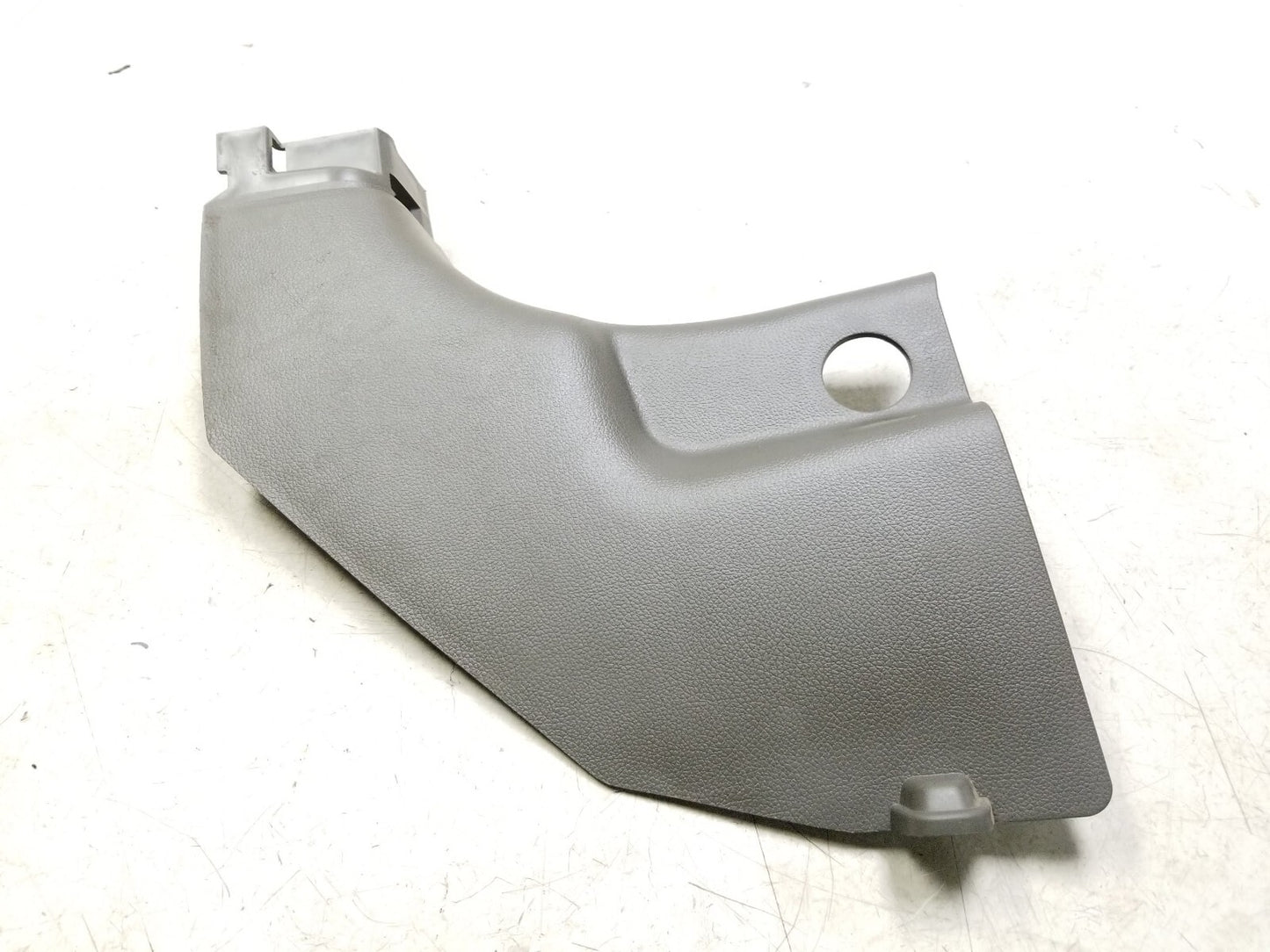 2011 - 2013 Kia Sportage Front Lower Kick Panel Trim Cover Left & Right OEM