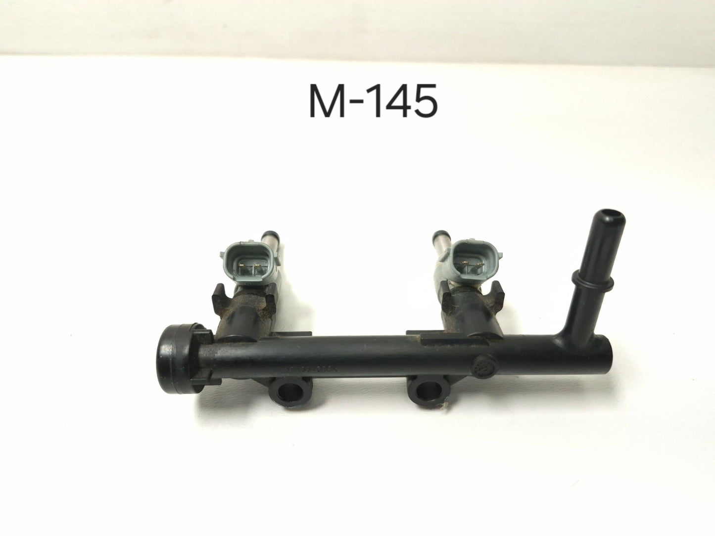 2017 Yamaha Yzf R3 Fuel Injector W/ Rail Assy OEM
